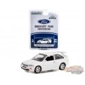 1995 Ford Escort RS Cosworth in Diamond White - Hobby Exclusive - 1/64 Greenlight - 30379