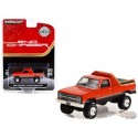 Sno Chaser - 1984 Chevrolet K-10 Scottsdale 4x4 - Hobby Exclusive - 1/64 Greenlight - 30365