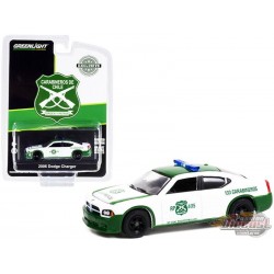 2006 Dodge Charger Police - Carabineros de Chile - White and Green- Hobby Exclusive -1/64 Greenlight - 30270