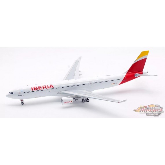 Iberia Airbus A330-302 / EC-LUX / Inflight 200 / 1:200 / IF333IB0924