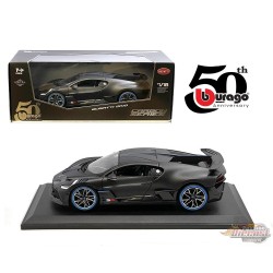 Bugatti Divo - Carbon Series - 50th Anniversary Limited Edition - Bburago 1/18 - 18-11101