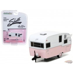 1:64 Shasta 15' Airflyte - Pink (Hobby Exclusive)