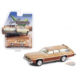 1976 Pontiac Grand LeMans Safari - Sandstone and Woodgrain - Estate Wagons Series 7 - 1/64  Greenlight - 36040 E