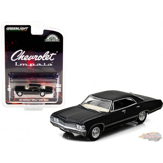 1967 Chevrolet Impala Sport Berline en noir smoking - Hobby Exclusive - 1/64 Greenlight - 30333  Passion Diecast