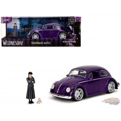 (Preorder) Volkswagen Beetle avec les figurines de Wednesday Addams et de Thing - Hollywood Rides  -   Jada 1/24 - 35131