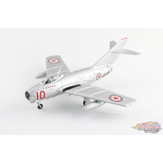 Mikoyan-Gurevich MiG-15 Fagot / CPVAF, Red 10, North Korea, 1950s / Hobby Master 1:72 HA2425