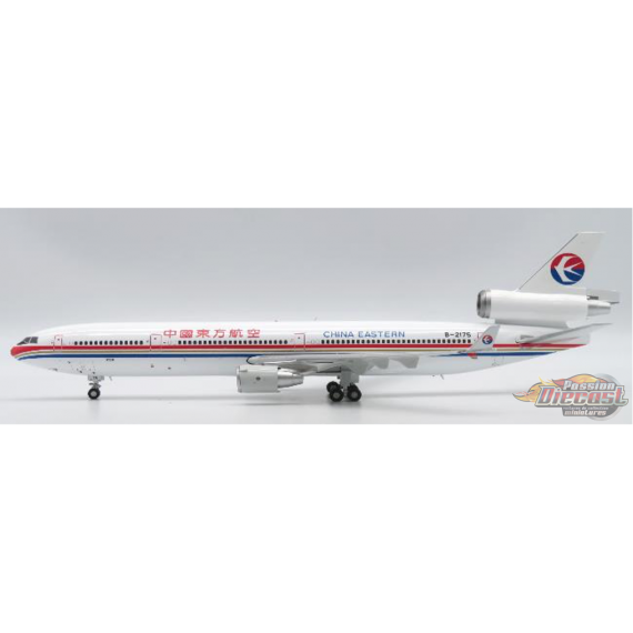 China Eastern Airlines McDonnell-Douglas MD-11 / B-2175 /  JC Wings / 1:200 / XX20196