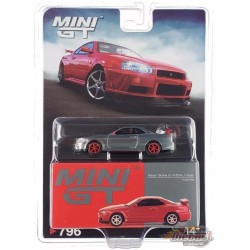 CHASE CAR Nissan Skyline GT-R (R34) V-Spec Rouge Actif - Mini GT - 1:64 - MGT00796GR Passion Diecast