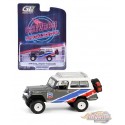 (Preorder) Chevron - 1970 Jeep Jeepster Commando with Off-Road - Chevron Special Edition Series 1 - 1/64 Greenlight - 41175 C