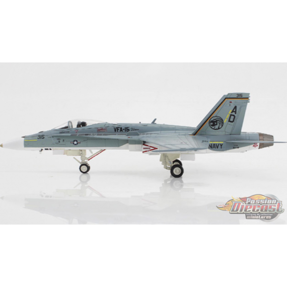 (Preorder) McDonnell Douglas F/A-18C Hornet / USN VFA-106 Gladiators, Retro TAC Demo Jet, March 2017 / Hobby Master 1:72  HA3590