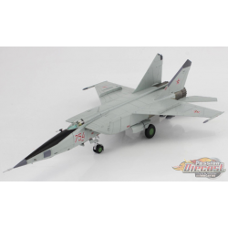 (Preorder) Mikoyan-Gurevich MiG-25RBT Foxbat-B / Bulgarian Air Force, Red 754, Bulgaria / Hobby Master 1:72 HA5653