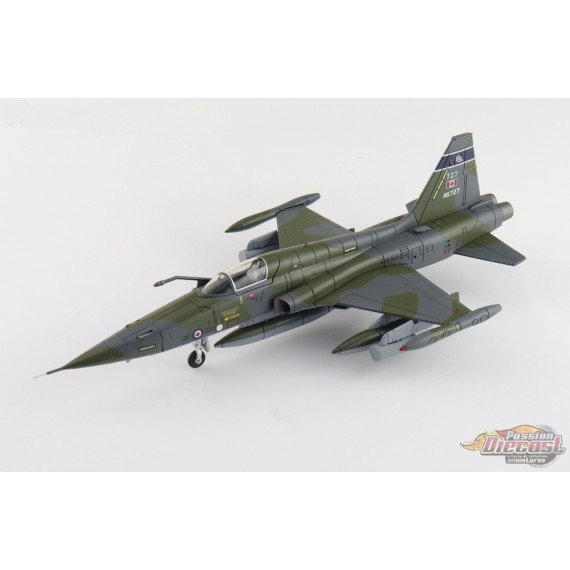 Northrop CF-116 (CF-5A) Freedom Fighter /CAF 434rd (Blunose) Sqn, No116727, Canada, 1979 / Hobby Master 1:72  HA33004