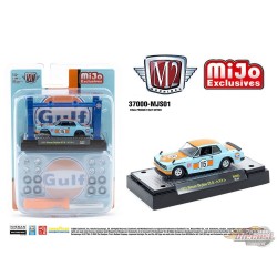 1971 Nissan Skyline 2000 GT-R GULF With 4 Post Lift and 2 Extra Set of Wheels - M2 Machine - 1:64 - 37000-MJS01