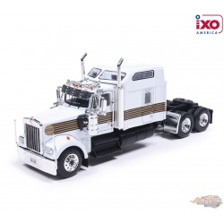 Kenworth W900 - White with Comet - IXO Models - 1:64 - U64TR0011 Passion Diecast