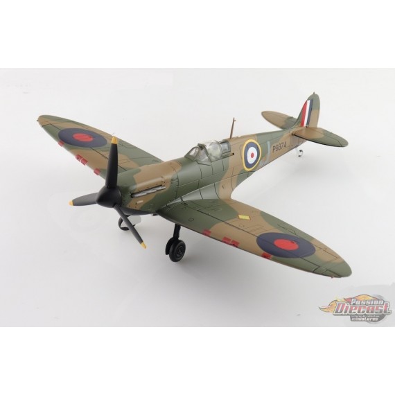 Supermarine Spitfire Mk I / RAF No.92 Sqn, P9374, Peter Cazenove, Calais, France, 1940 / Hobby Master 1:48 HA7817