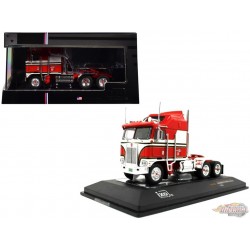 Kenworth K100 Aerodyne  1976  Semi Truck - Red- IXO Models - 1:64 - U64TR001