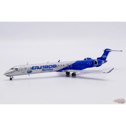 Bombardier CRJ-1000ER "House Colors" / C-FNXG/  JC Wings / 1:400 / LH4407