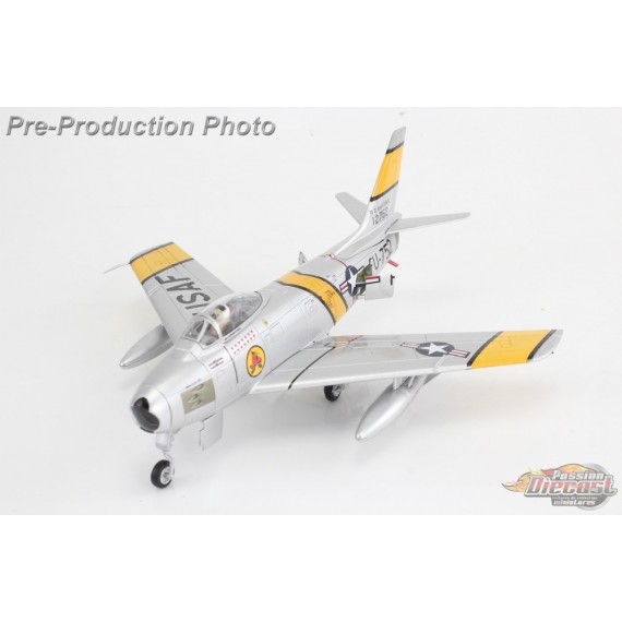 North American F-86E Sabre / USAF 4th FIG, 334th FIS, G. Davis, South Korea / Hobby Master 1:72  HA4328