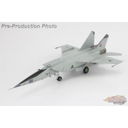 Mikoyan-Gurevich MiG-25RBT Foxbat-B / IQAF, USAF National Museum, OH / Hobby Master 1:72  HA5652