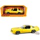 Chevrolet Camaro Z/28 1980 avec T-Tops en jaune vif avec bandes tricolores rouges - 1/18 - Greenlight - 13690