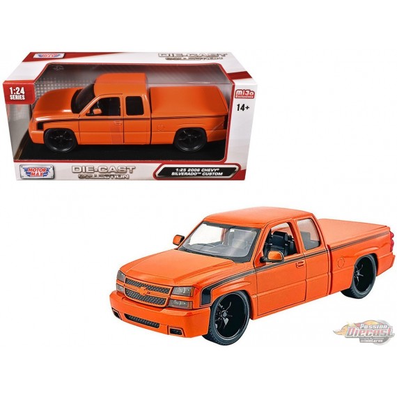 Chevy Silverado Extended Cab 2006 Custom - Metallic Orange - Motormax 1/25 - 79039 MOR Passion Diecast