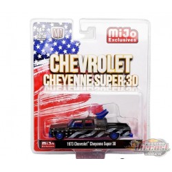 CHASE CAR 1973 Chevrolet Cheyenne Super 30 Stars & Stripes - M2 Machine - 1:64 - 39000-MJS07GR