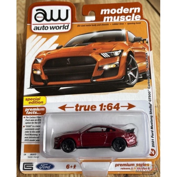 CHASE CAR Ford Mustang Shelby GT500 2021 en fibre de carbone en orange Twister avec toit noir - Auto World - 1/64 - AWSP171 BGR
