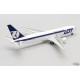 LOT Polish Airlines Boeing 767-300ER "Belly Landing" / SP-LPC /  JC Wings  1:400 / JC4LOT0056