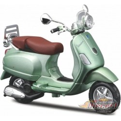 Vespa  Scooter Piaggio & Co Green - 1/18 - MAISTO - 31540 Green