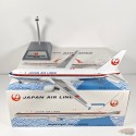(Free shipping) Japan Air Lines (JAL) Boeing 767-246 / JA8231 / B-Models / 1:200 / B-762-JL-231P