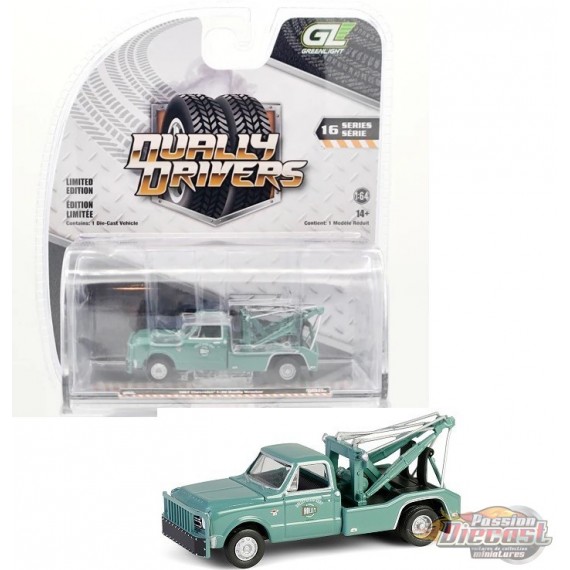 Holley Speed Shop - 1967 Chevrolet C-30 Dually Wrecker Pickup - Dually Drivers Series 16 - 1/64 Greenlight - 46160 A