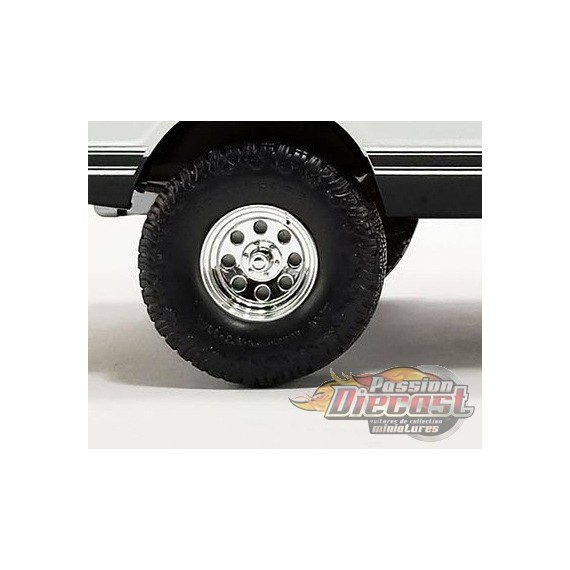 35 inch Mag Wheel & Tire Set - ACME - 1/18 - A1807716W