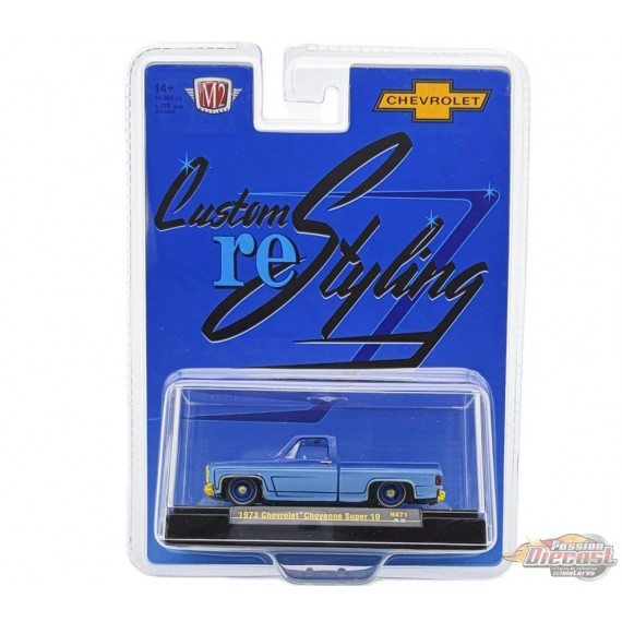 CHASE CAR 1973 Chevrolet Cheyenne Super 10 Custom Re Styling - Bleu - Hobby Exclusive - M2 Machine - 1:64 - 31500-HS71GR
