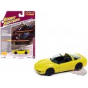 Chevrolet Corvette Édition 50e anniversaire 2003 en jaune millénaire - Johnny Lightning 1/64 - JLSP387 A