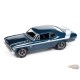 1970 Yenko Deuce Chevrolet Nova en Fathom Blue Poly avec blanc - Johnny Lightning 1/64 - JLMC034 A C