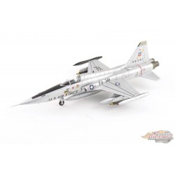 Northrop F-5A Freedom Fighter / USAF, no. 63-8381, 1960s / HM 1:72  HA33007