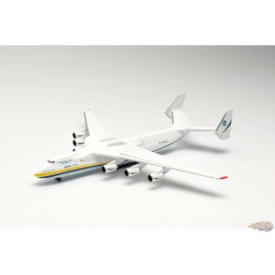 Antonov An-225 Mriya  Herpa 1/400 562287 Passion Diecast 