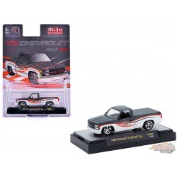 (Preorder) Chevrolet C1500 SS 454 1992 - Blanc bicolore et gris - MiJo Exclusives - M2 Machine - 1:64 - 31500-MJS92