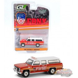 (Preorder) FDNY Battalion Chief - 1991 Chevrolet Suburban - Hobby Exclusive - 1/64 Greenlight - 30501