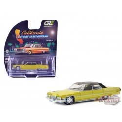 1971 Cadillac Sedan Deville Lowrider Gold Metallic - California Lowriders Series 7 - 1/64 Greenlight - 63080 C