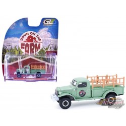 (Preorder) 1946 Dodge Power Wagon - Strawberry Farm - Down on the Farm Series 11 - 1/64 Greenlight - 48110 B