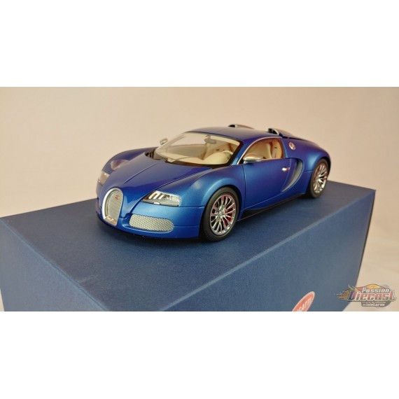 (Used)(Free shipping) Bugatti EB Veyron 16.4 Bleu Centenaire Blue Metallic  1/18 AUTOART 70951  Used