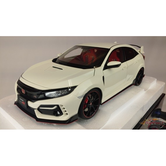 (Used)(Free shipping)  Honda Civic Type R (FK8) 2021 RHD (Championship White)  - Autoart    1/18 -  73220 Used