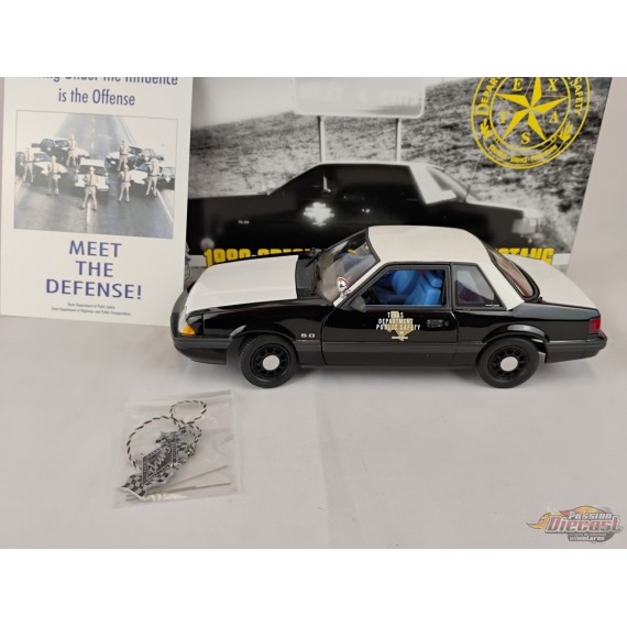 ( Used)(Free shipping)  1988 Ford Mustang Special Service Texas (black/white) GMP 9062