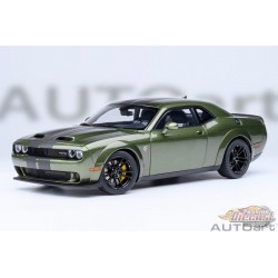 Dodge Challenger SRT Jailbreak 2022 (F8 Green) - Autoart 1/18 - 71761 Passion Diecast 