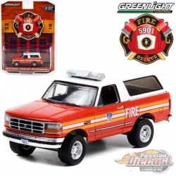 (FDNY) - Ford Bronco 1996 - Fire & Rescue Series 3 - 1/64 Greenlight - 67030 E Passion Diecast 