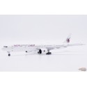 Qatar Airways Boeing 777-300ER "All White" / A7-BOC /  JC Wings / 1:400 / XX40679