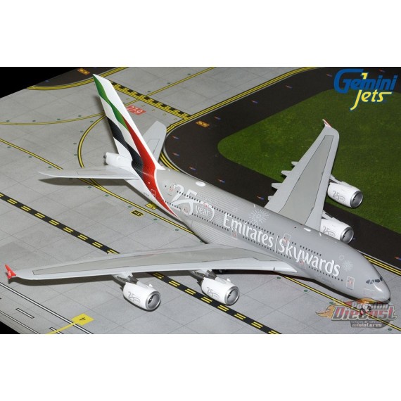 (Free shipping) Emirates Airbus A380 / A6-EUE / Gemini Jets / 1:200 / G2UAE1494