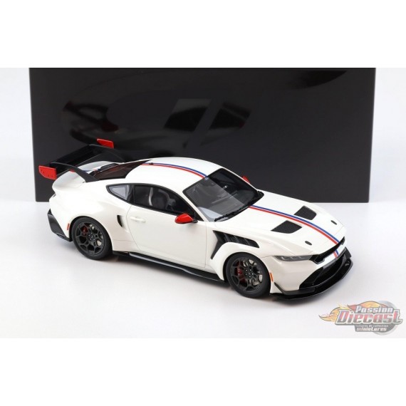 Ford Mustang Performance Spirit of America blanche 2025 - 1/18 - GT SPIRIT - GT956 Passion Diecast