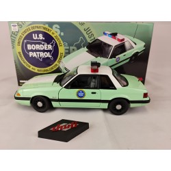 (Used)(Free shipping)  1991 FORD MUSTANG UNITED STATES BORDER PATROL S.S.P. (SILVER) 1/18 GMP 18844   Used